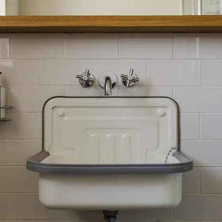 住宿加早餐酒店 Adelaide 的里雅斯特